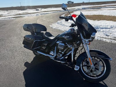 2021 Harley Davidson Electra Glide® Standard Base