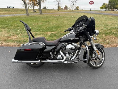 2016 Harley Davidson Street Glide® Base