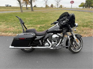 2016 Harley Davidson Street Glide® Base