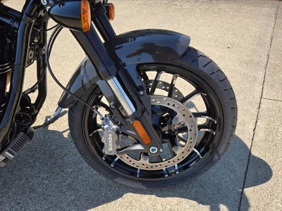 2024 Indian Motorcycle Sport Chief Base