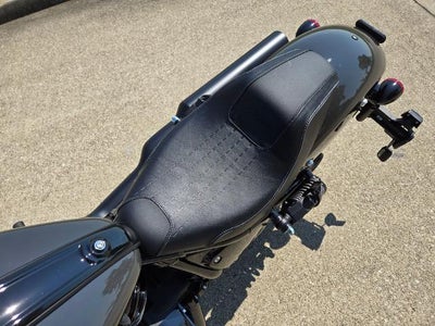 2024 Indian Motorcycle Sport Chief Base