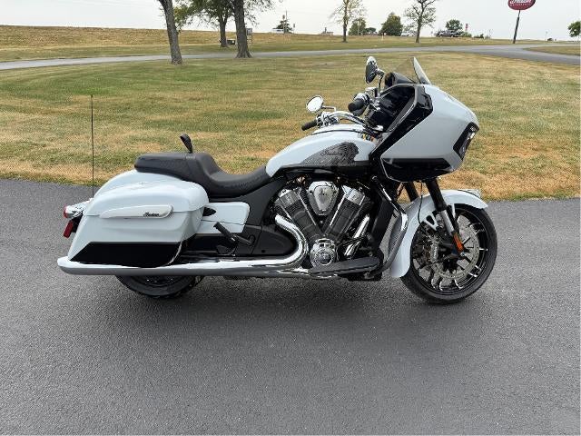 2025 Indian Motorcycle Challenger® Limited Base