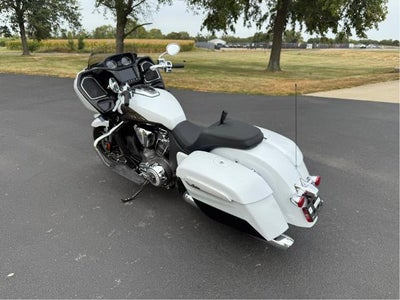 2025 Indian Motorcycle Challenger® Limited Base