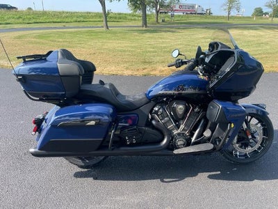 2025 Indian Motorcycle Pursuit® Dark Horse® Base