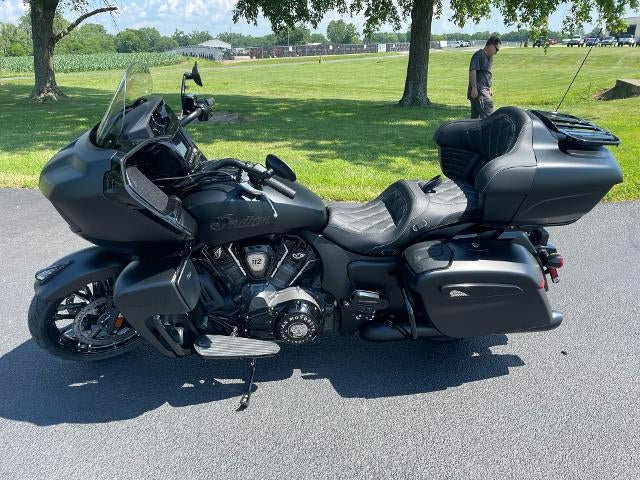 2025 Indian Motorcycle Pursuit® Dark Horse® with 112 and Powerband Audi Base