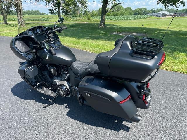 2025 Indian Motorcycle Pursuit® Dark Horse® with 112 and Powerband Audi Base