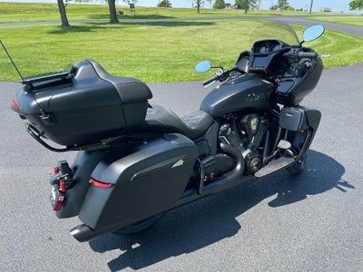 2025 Indian Motorcycle Pursuit® Dark Horse® with 112 and Powerband Audi Base