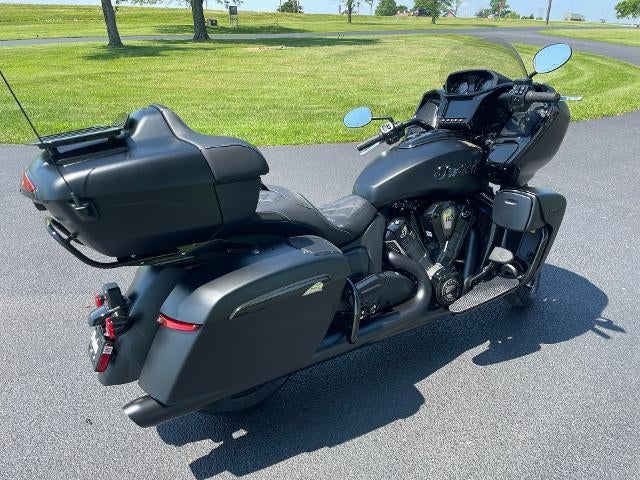 2025 Indian Motorcycle Pursuit® Dark Horse® with 112 and Powerband Audi Base
