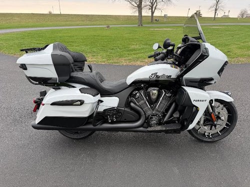 2026 Indian Motorcycle Pursuit® Dark Horse® with 112 and Powerband Audi Base