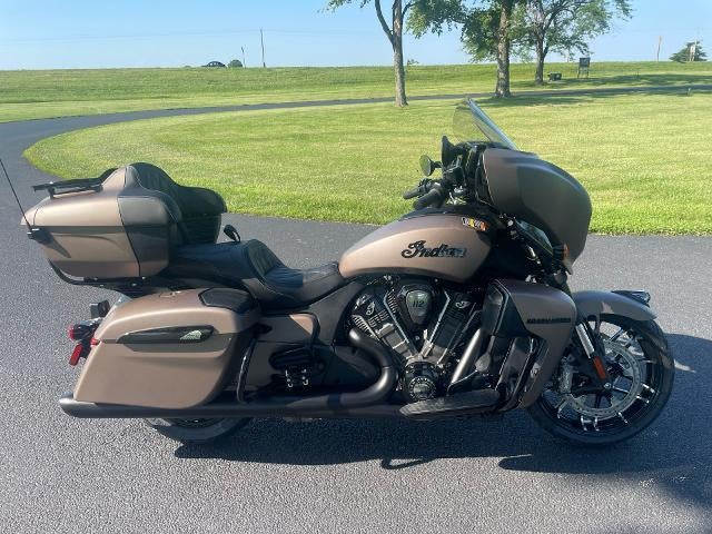 2025 Indian Motorcycle Roadmaster® PowerPlus Dark Horse® with 112 and P Base