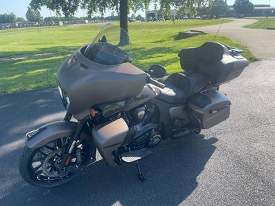 2025 Indian Motorcycle Roadmaster® PowerPlus Dark Horse® with 112 and P Base