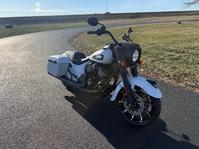 2026 Indian Motorcycle Springfield® Dark Horse® Base