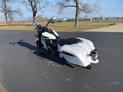 2026 Indian Motorcycle Springfield® Dark Horse® Base