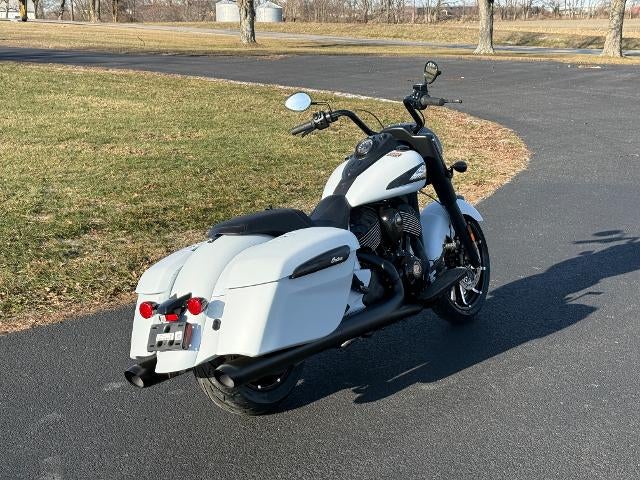 2026 Indian Motorcycle Springfield® Dark Horse® Base