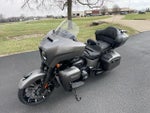 2025 Indian Motorcycle Roadmaster® Dark Horse® with PowerBand Audio Pac Base
