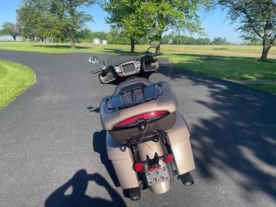 2021 Indian Motorcycle Roadmaster® Dark Horse® Base