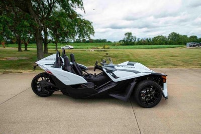 2024 Slingshot Slingshot S w/ Technology Package 1 - Manual Base