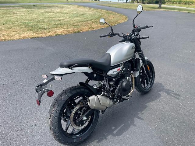 2026 Royal Enfield Guerrilla 450 Base