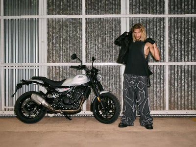 2026 Royal Enfield Guerrilla 450 Base