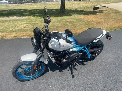 2026 Royal Enfield Guerrilla 450 Base