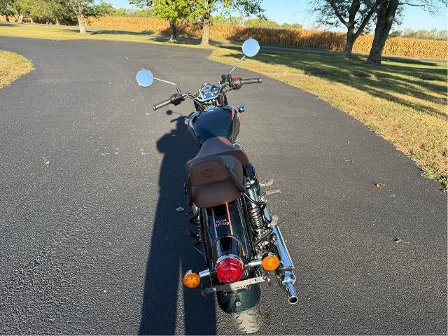 2022 Royal Enfield Classic 350 Base