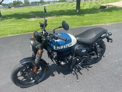 2024 Royal Enfield Hunter 350 Base