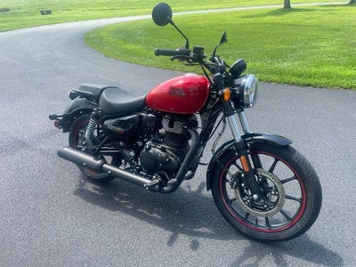 2024 Royal Enfield Meteor 350 Base