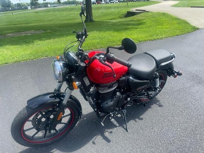 2024 Royal Enfield Meteor 350 Base