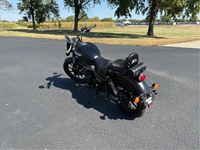 2022 Royal Enfield Meteor 350 Base