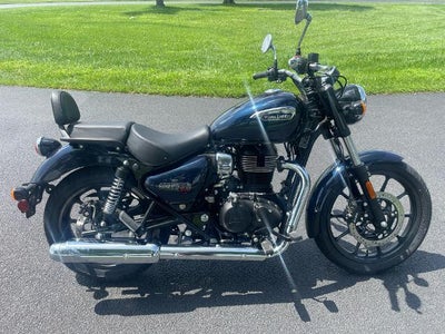 2024 Royal Enfield Meteor 350 Base