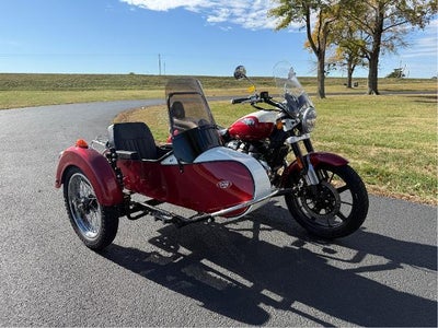 2024 Royal Enfield Super Meteor 650 Sidecar