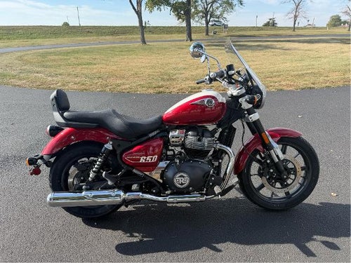 2024 Royal Enfield Super Meteor 650 Base