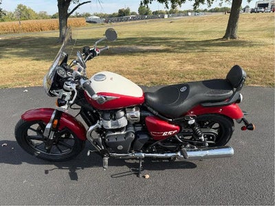 2024 Royal Enfield Super Meteor 650 Base