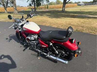 2024 Royal Enfield Super Meteor 650 Base