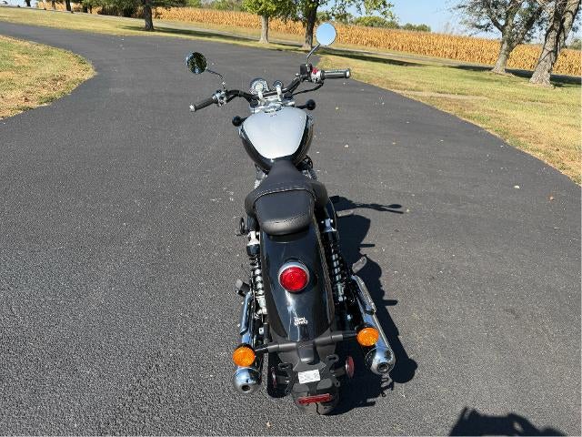 2024 Royal Enfield Super Meteor 650 Base