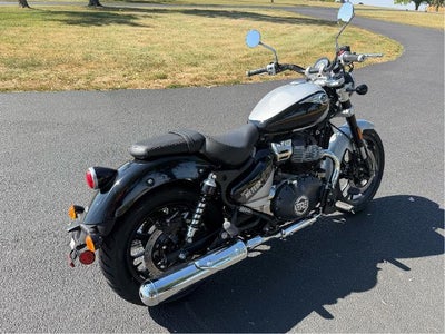 2024 Royal Enfield Super Meteor 650 Base