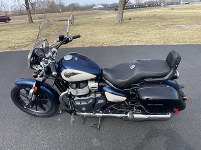 2024 Royal Enfield Super Meteor 650 Base