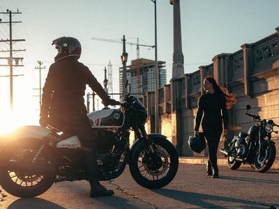 2026 Royal Enfield Shotgun 650 Base