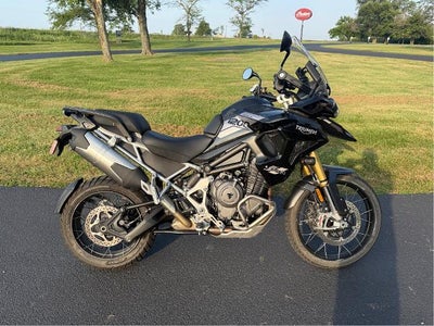 2023 Triumph Tiger 1200 Rally Pro Base