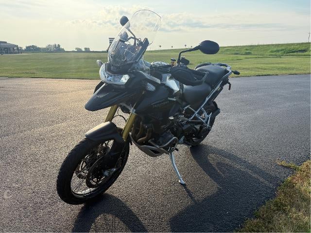 2023 Triumph Tiger 1200 Rally Pro Base